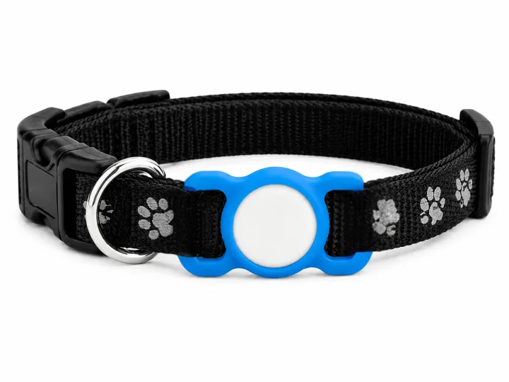 Smart Tracker fitted to a black collar
